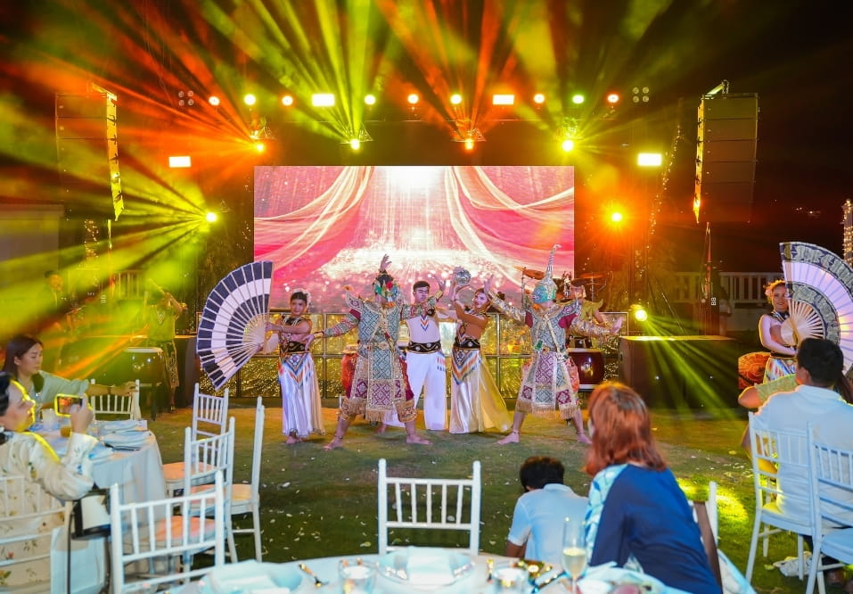 Activities & Entertainment