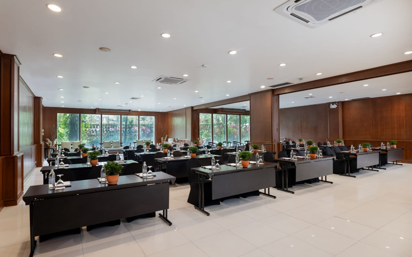 Nakalay Room Meeting