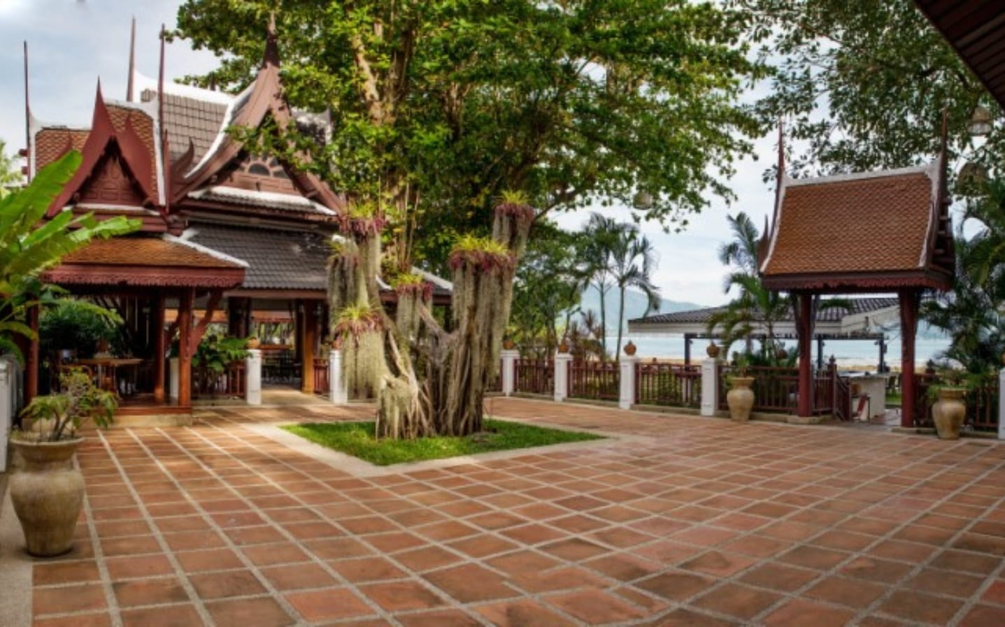 โอลด์สยามที่หมู่บ้านหาดถาวร